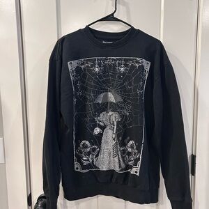 Hot Topic Black and Gray Graphic Men's Sweater